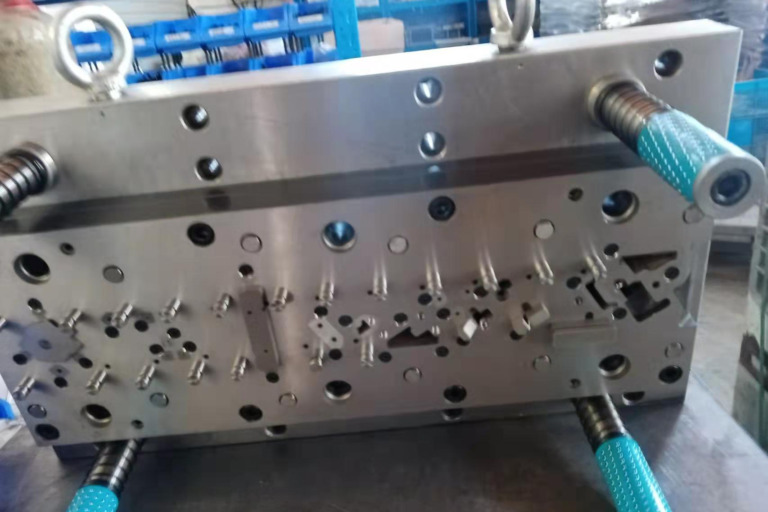 China Custom Metal Stamping | Precision Stamping Parts Factory